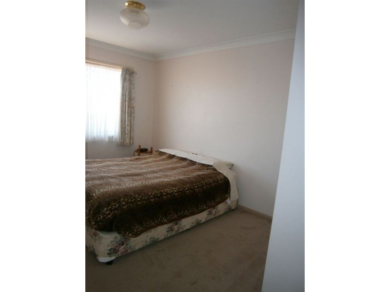 4/8 Cortess Street, Kearneys Spring QLD 4350