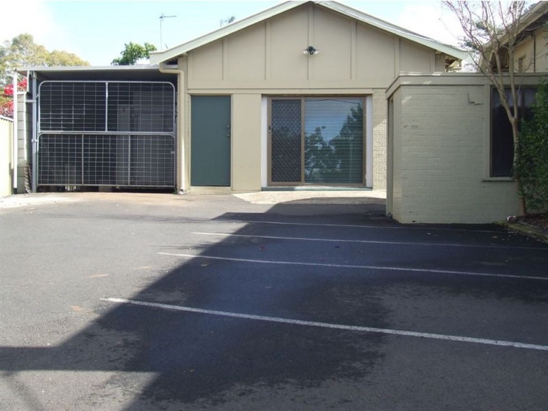1/227 west Street, Harristown QLD 4350