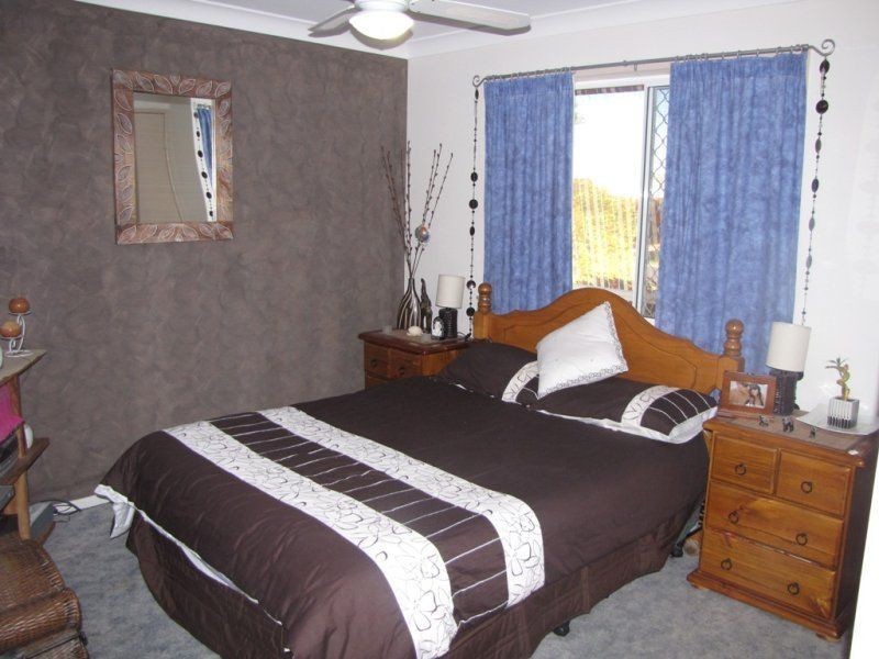 12 Moore Crescent, Wilsonton QLD 4350