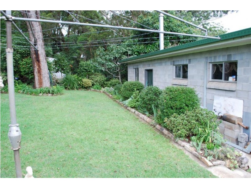 58 Stuart Street, Mount Lofty QLD 4350