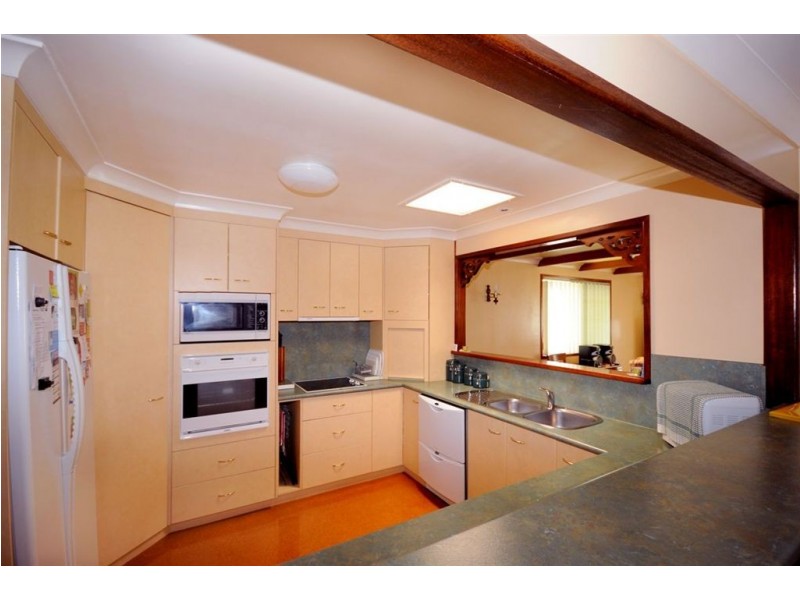 21 Lindberg Street, Wilsonton QLD 4350