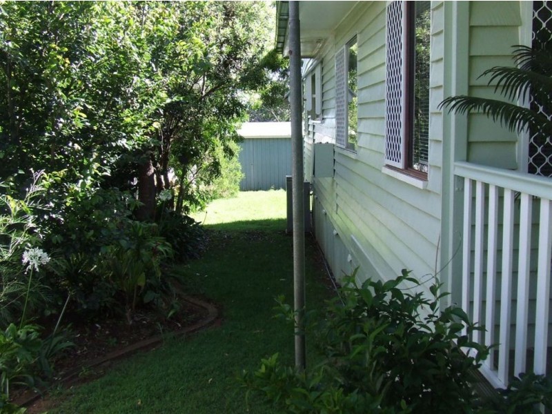 30 Geoffrey Street, Mount Lofty QLD 4350