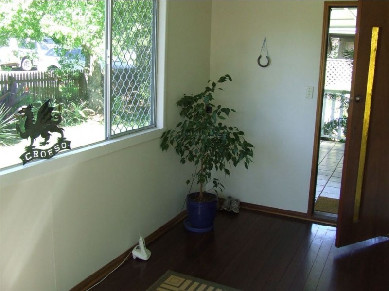 30 Geoffrey Street, Mount Lofty QLD 4350