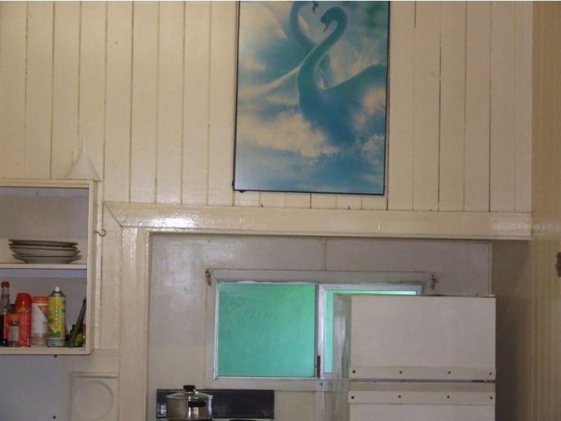 8 Northland Street, Newtown QLD 4350