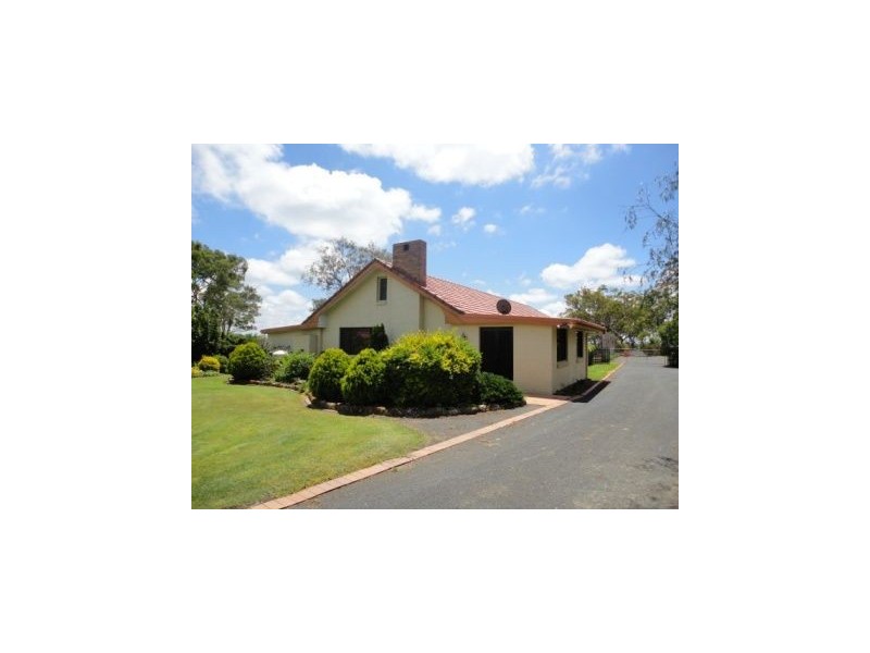 10 Cotswold Close, Cotswold Hills QLD 4350