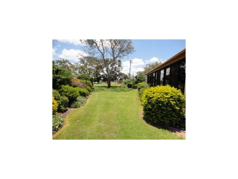 10 Cotswold Close, Cotswold Hills QLD 4350