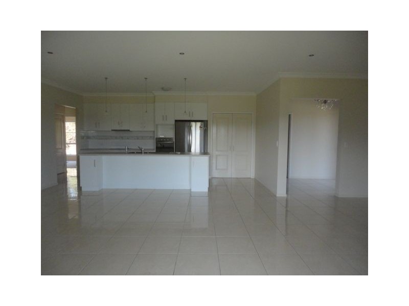 4 Volkers Lane, Toowoomba QLD 4350