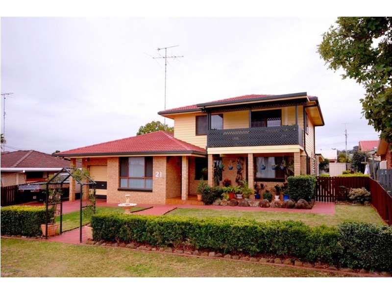21 Lindberg  Street, Wilsonton QLD 4350
