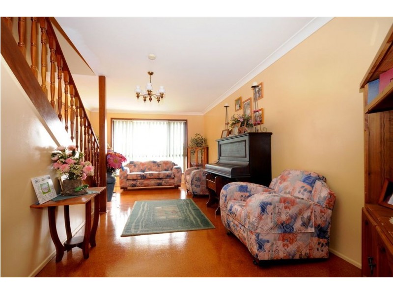 21 Lindberg  Street, Wilsonton QLD 4350