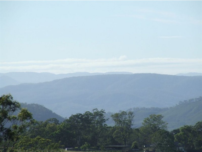 274 Sawpit Road, South Toowoomba QLD 4350