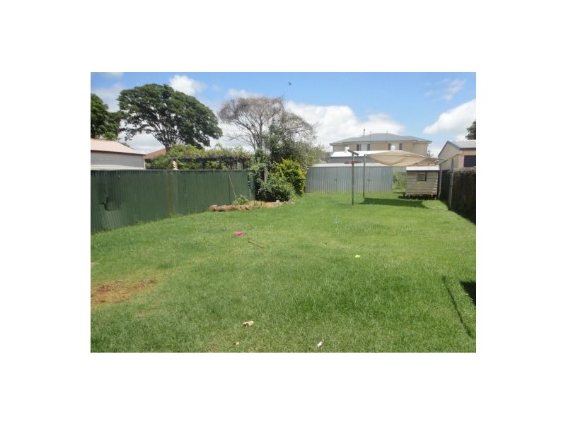 5 Ranfurly Street, Newtown QLD 4350