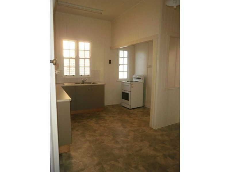 179 Russell Street, Newtown QLD 4350