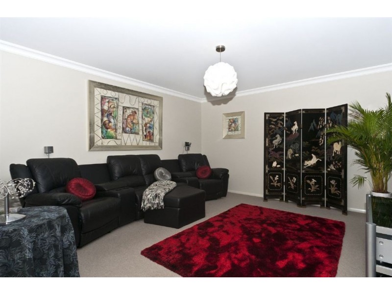 34 Saba Court, Middle Ridge QLD 4350