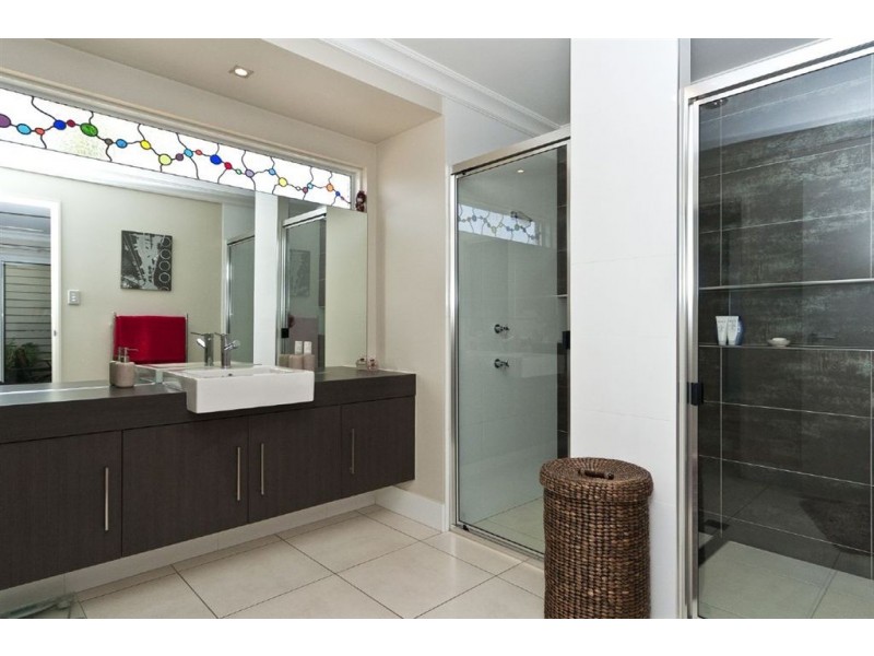 34 Saba Court, Middle Ridge QLD 4350