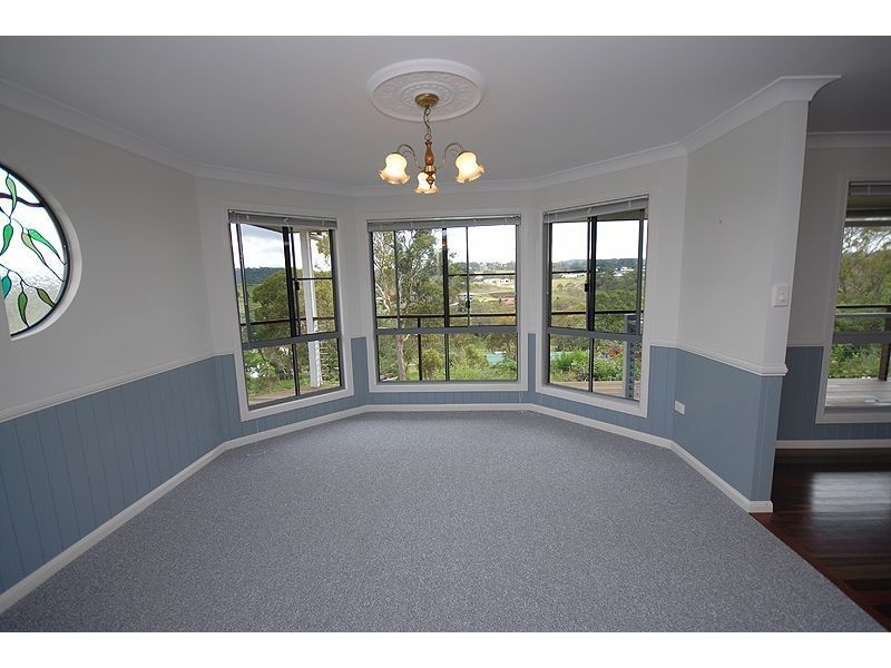 10 Hillview Court, Top Camp QLD 4350