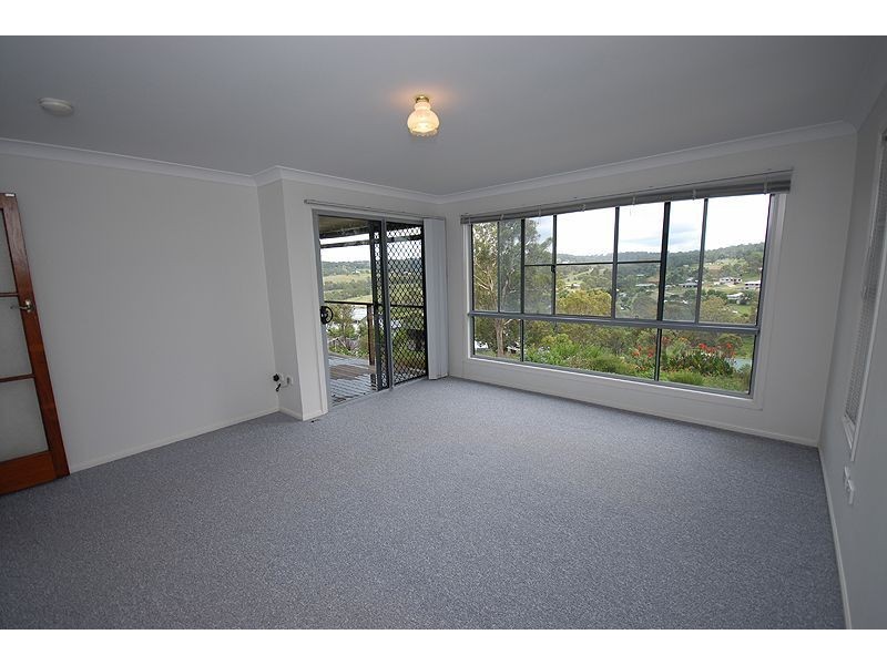 10 Hillview Court, Top Camp QLD 4350