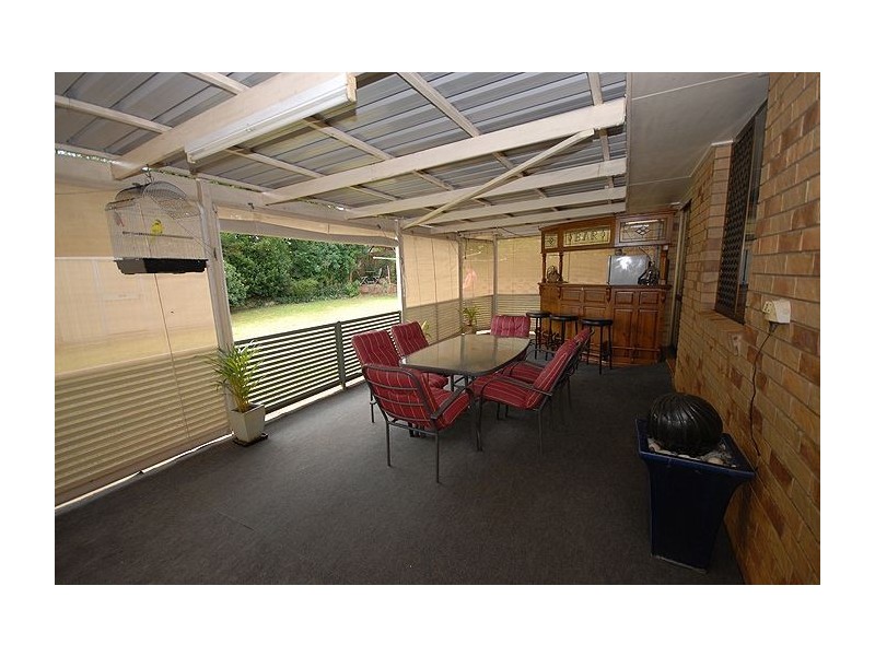 27 Banksia Street, Newtown QLD 4350