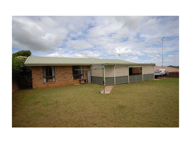 27 Banksia Street, Newtown QLD 4350