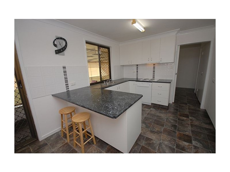 27 Banksia Street, Newtown QLD 4350
