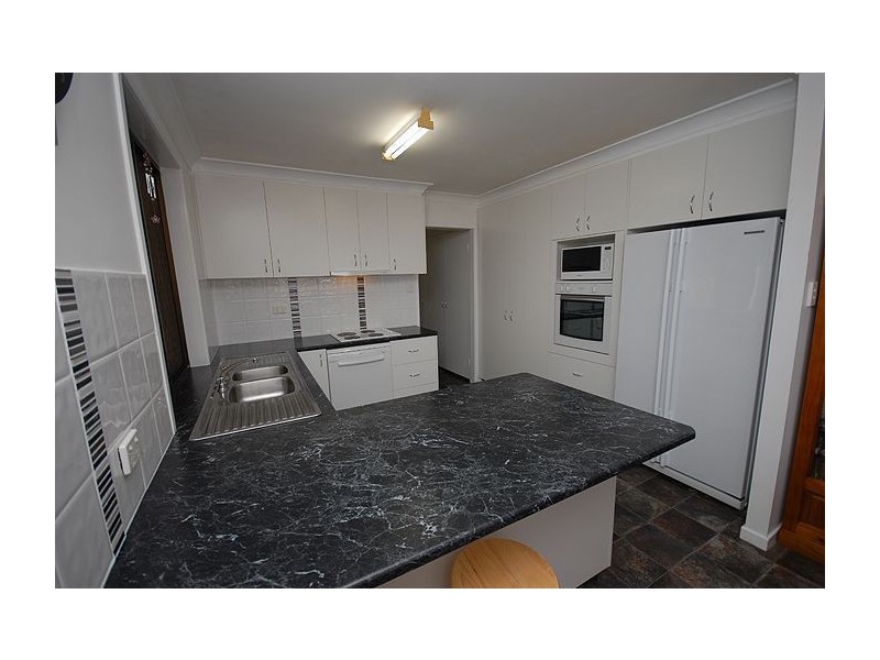 27 Banksia Street, Newtown QLD 4350