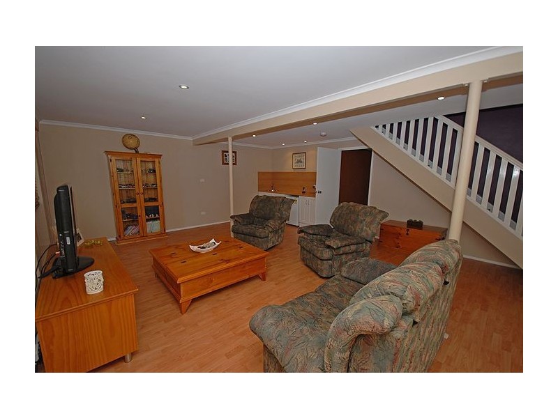 54 Cleary Street, Centenary Heights QLD 4350