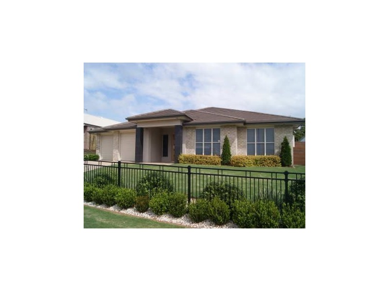 4 Saba Court, Middle Ridge QLD 4350