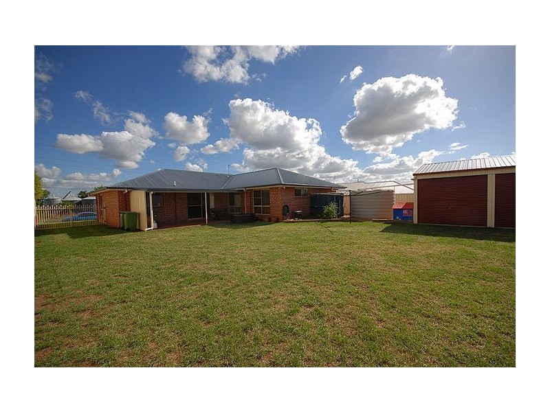 26 Newman Road, Wyreema QLD 4352
