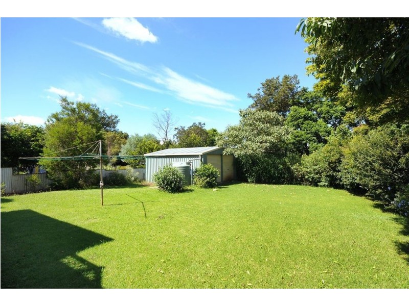 30 Geoffrey Street, Mount Lofty QLD 4350