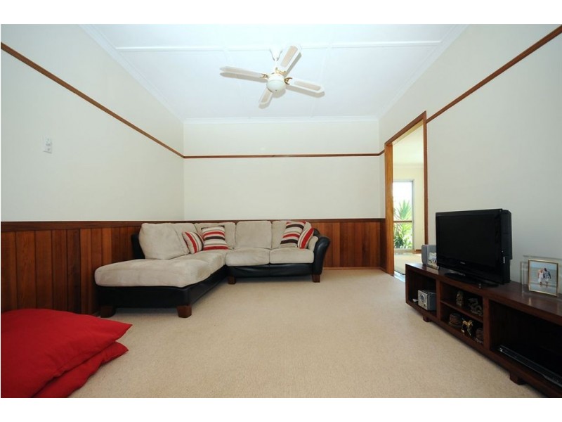 30 Geoffrey Street, Mount Lofty QLD 4350