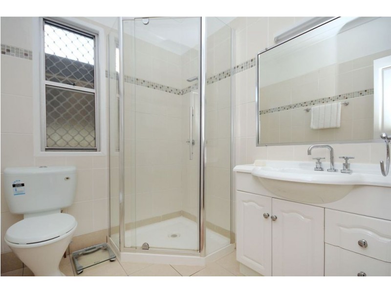30 Geoffrey Street, Mount Lofty QLD 4350