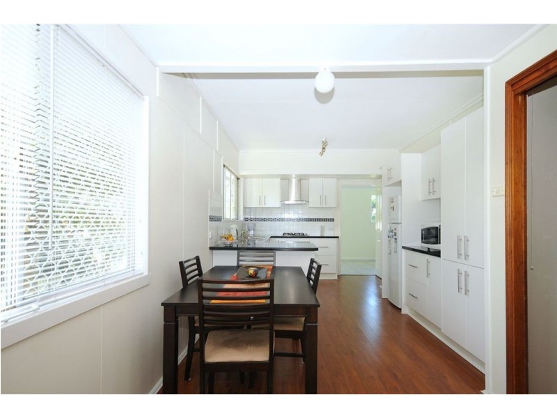 30 Geoffrey Street, Mount Lofty QLD 4350