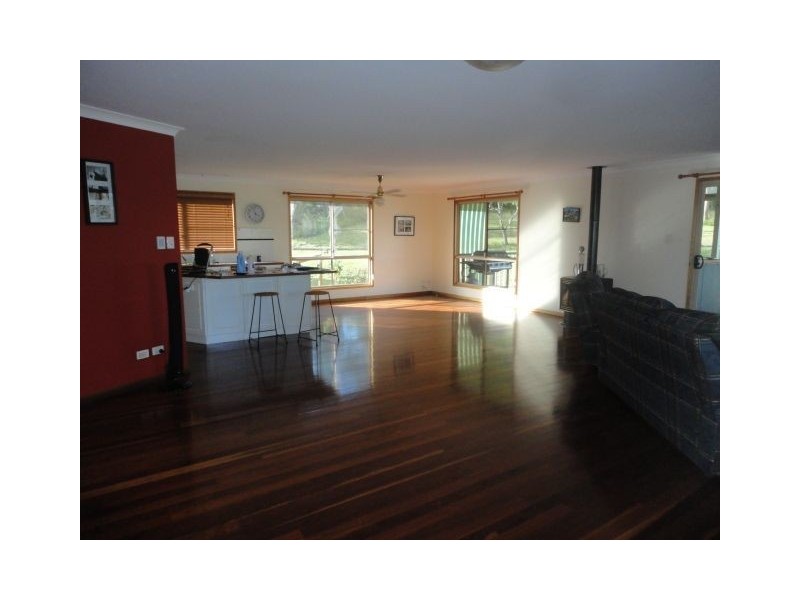 15 Beechcraft Court, Wilsonton QLD 4350