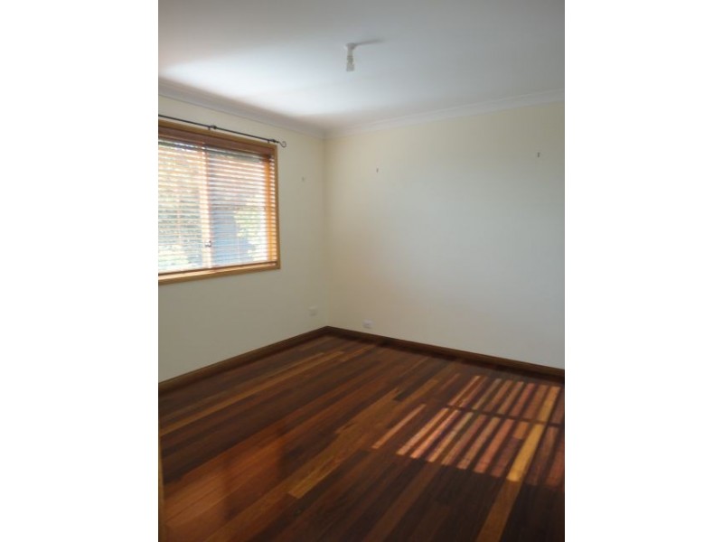 15 Beechcraft Court, Wilsonton QLD 4350