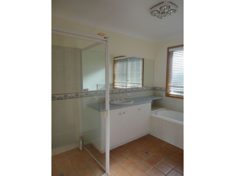 15 Beechcraft Court, Wilsonton QLD 4350