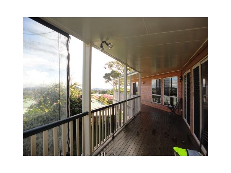 15 Beechcraft Court, Wilsonton QLD 4350