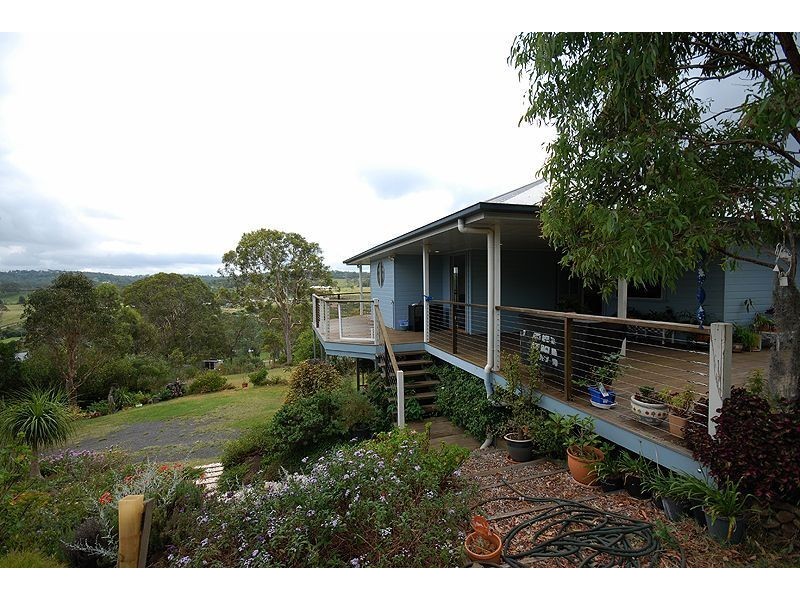 10 Hillview Court, Top Camp QLD 4350