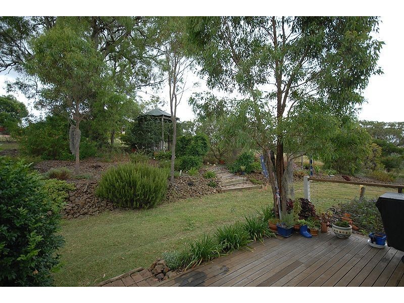 10 Hillview Court, Top Camp QLD 4350