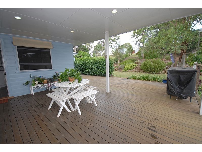 10 Hillview Court, Top Camp QLD 4350