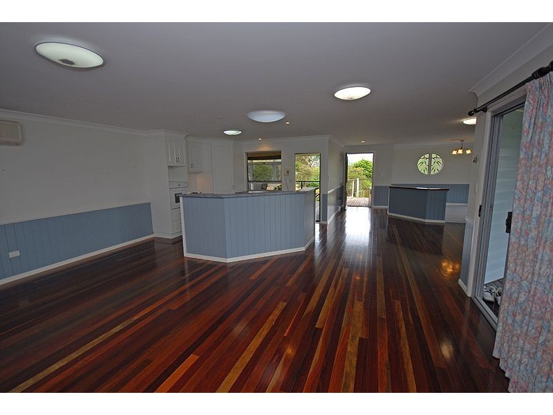 10 Hillview Court, Top Camp QLD 4350