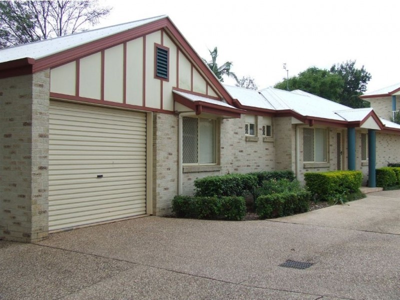 1/330 Hume Street, Centenary Heights QLD 4350