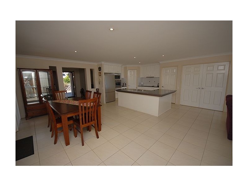 9 Samuel Court, Darling Heights QLD 4350