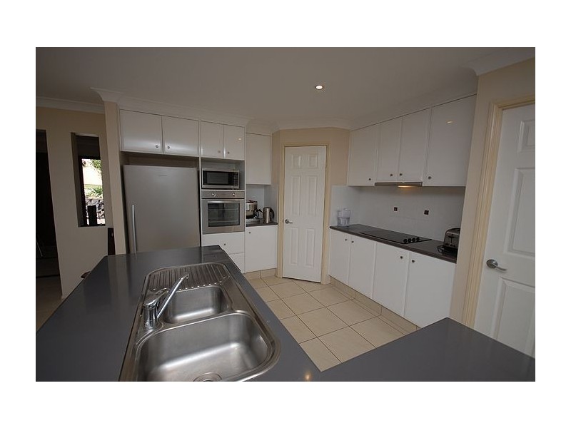 9 Samuel Court, Darling Heights QLD 4350