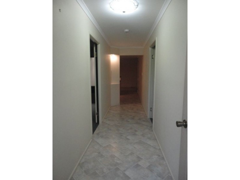 2 Sinclair street, Wyreema QLD 4352