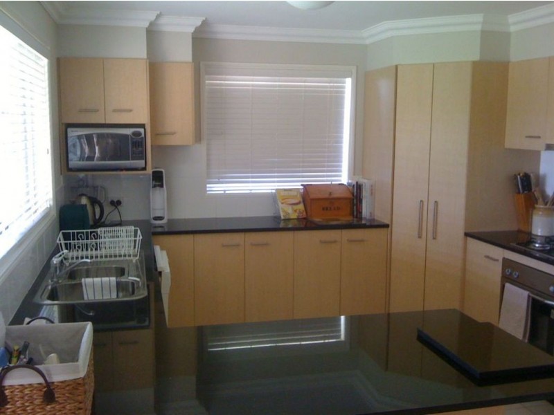12 Sinclair Street, Wyreema QLD 4352