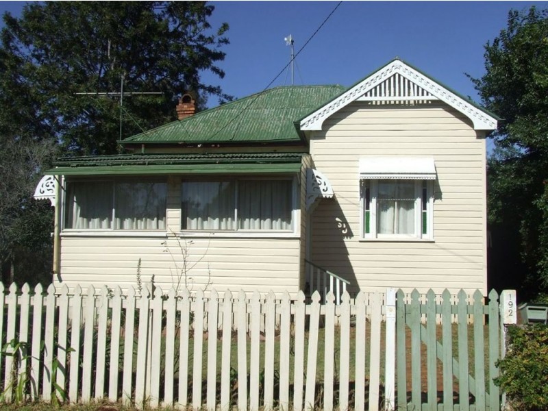 192 Russell Street, Newtown QLD 4350