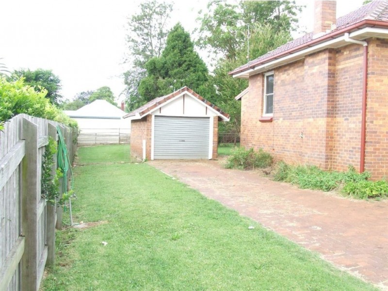 211 Long Street, South Toowoomba QLD 4350
