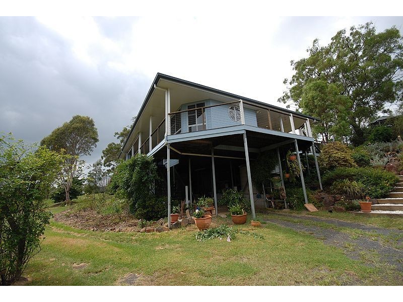 10 Hillview Court, Top Camp QLD 4350