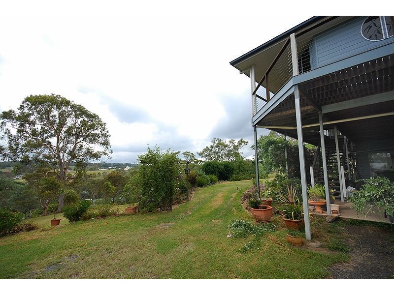 10 Hillview Court, Top Camp QLD 4350