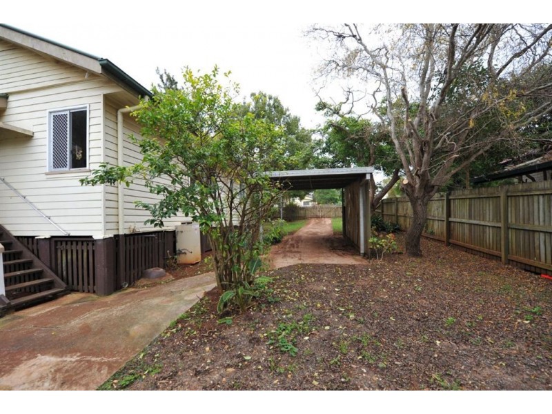 32 Dwyer Street, Harlaxton QLD 4350