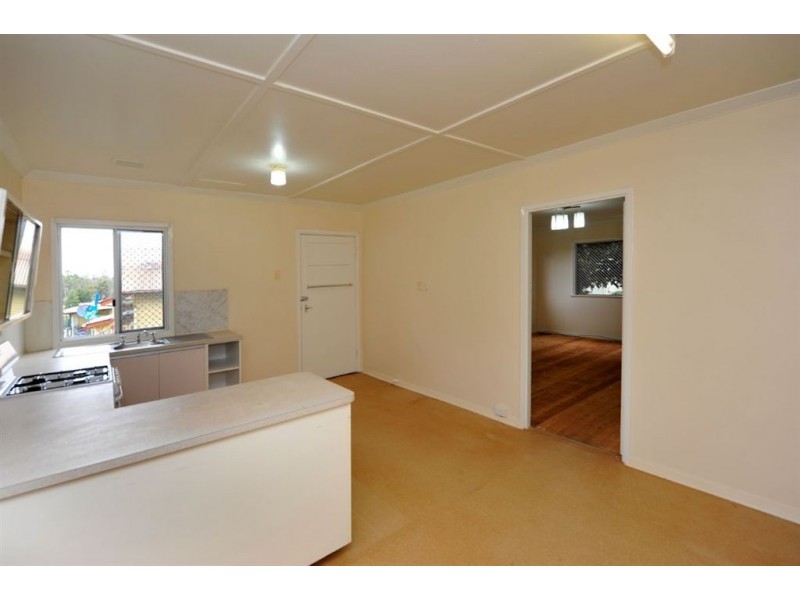 32 Dwyer Street, Harlaxton QLD 4350